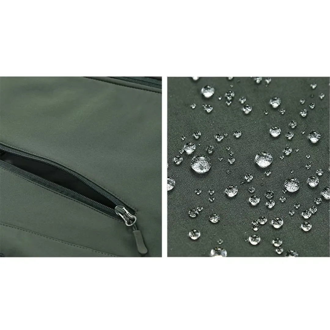 Detail van de voorkant van een heren waterdichte softshell jas met rits en capuchon.