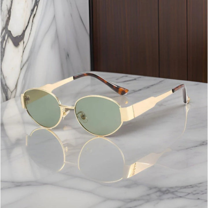 Stijlvolle trendy ovale zonnebril voor dames, een must-have mode accessoire voor de zomerzon.