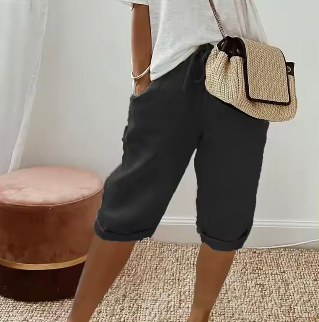 Dames strandbroek, kort en ademend, een comfortabele en stijlvolle keuze voor de vakantie.