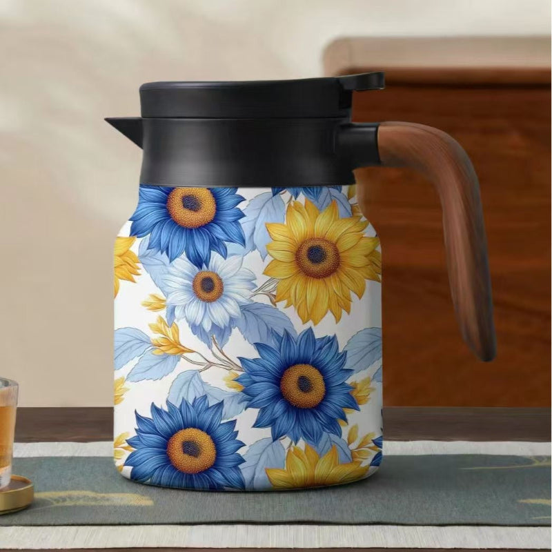 Keukenaccessoire theepot hotpot met geïntegreerde theezeef, ideaal voor warme dranken en theeliefhebbers.