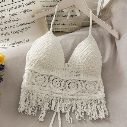 Modieuze dames bralette crop top BH, combineert stijl en comfort. Geschikt als onderkleding of casual top.