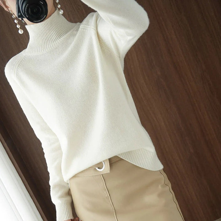 Zachte en comfortabele dames coltrui met subtiele elegantie. Warme winterkleding voor elke modebewuste vrouw.