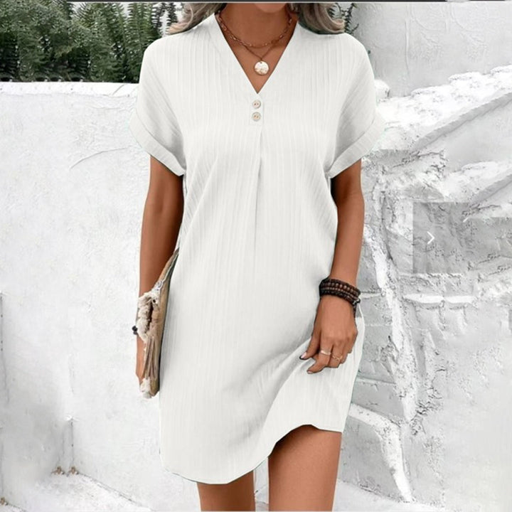 Stijlvolle dames zomerjurk, veelzijdig voor zowel een casual als chique zomerkleding outfit.