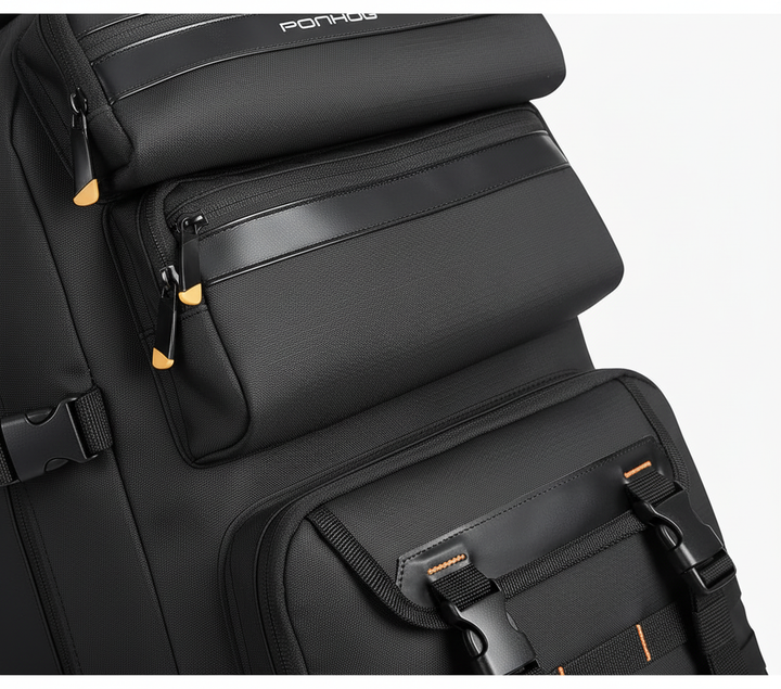 Praktische rugzak reistas met externe USB-oplaadpoort en beschermend laptopvak, perfect voor reizigers.