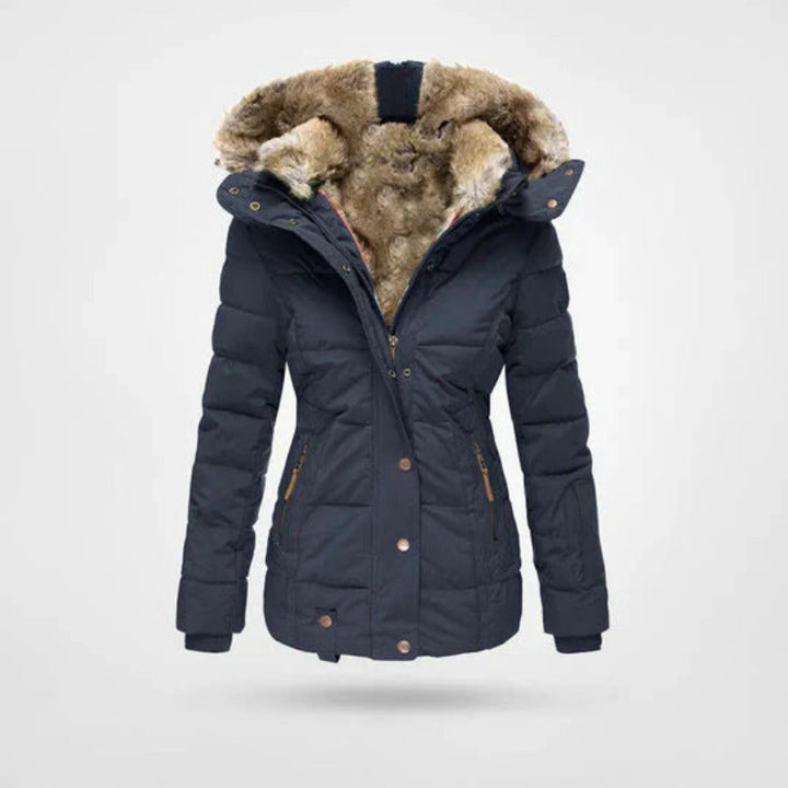 Stijlvolle en warme dames winterjas, perfect voor casual damesmode met comfortabele gevoerde capuchon.