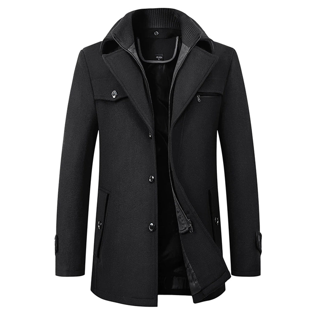 Elegante heren winterjas, klassieke snit. Warme herenmode, perfect voor de winter.
