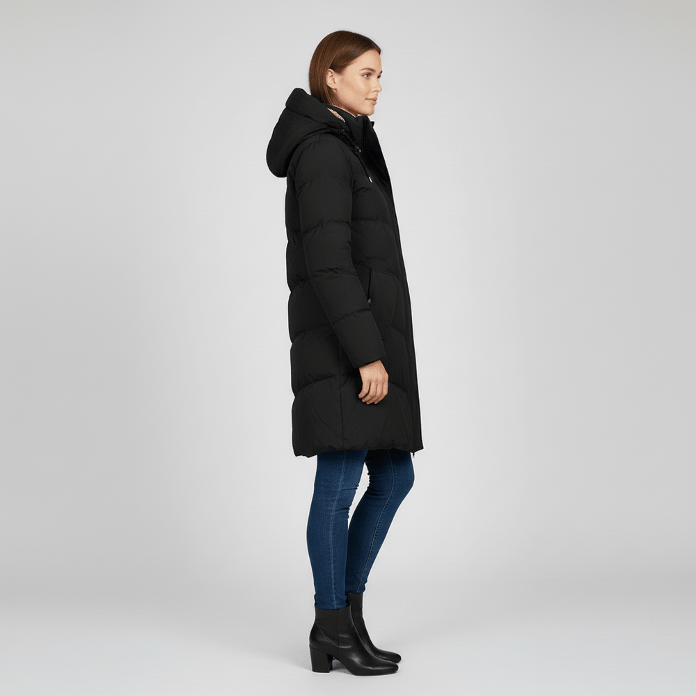 Dames winterjas met gevoerde capuchon en trekkoord, ideaal voor een warme en modieuze winterlook.