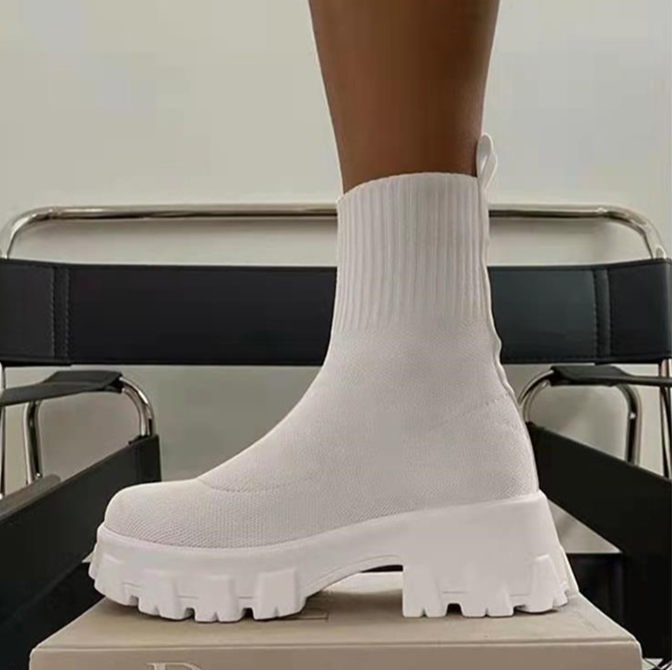 Details Shanna enkellaars: De subtiele afwerking en pasvorm van deze comfortabele damesschoen.
