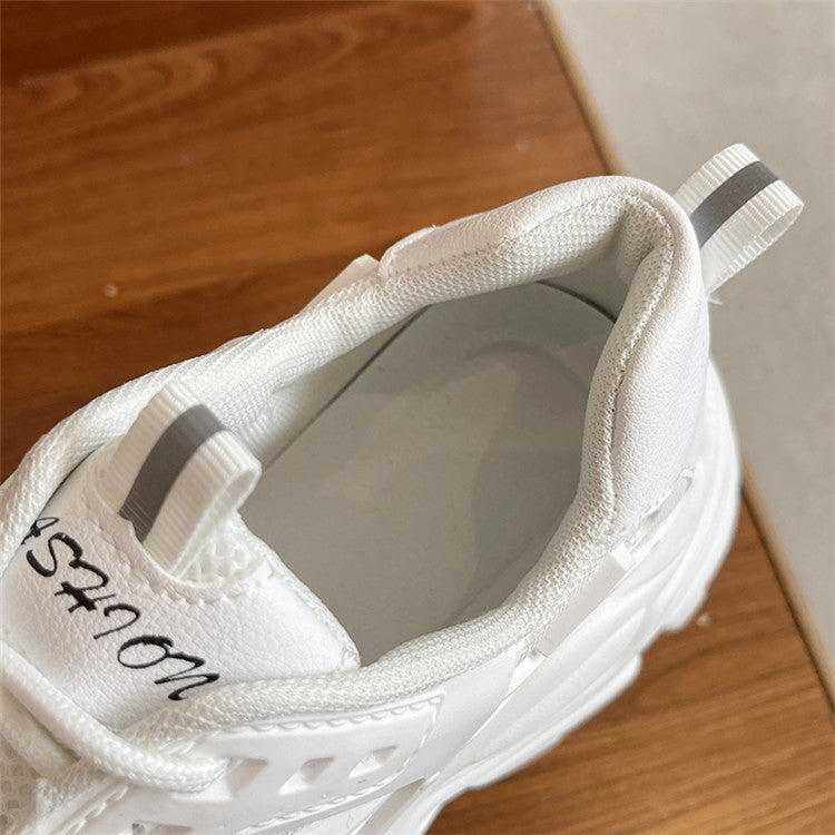 Stijlvolle Chezzie chunk sneakers voor dames, een trendy mode-item.