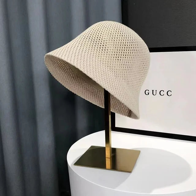 Lichtgewicht en ademende dames zonnehoed, ideaal mode accessoire voor warme zomerdagen.