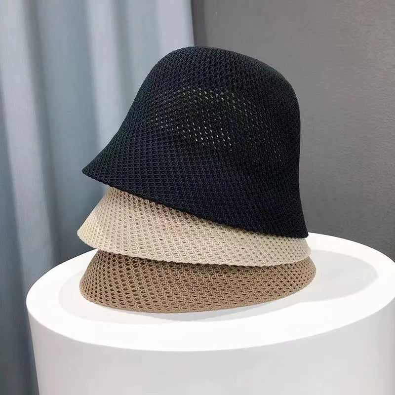 Zomerse dames hoed, opvouwbaar en UV-werend, perfect als handig reisaccessoire.
