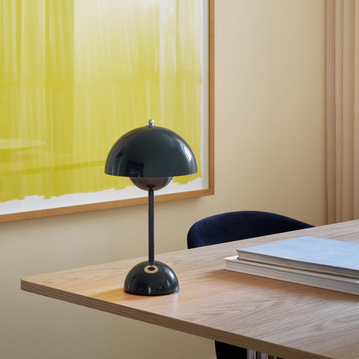 MoonGlow LED design tafellamp, past in elk woonkamer interieur, klassiek of modern.