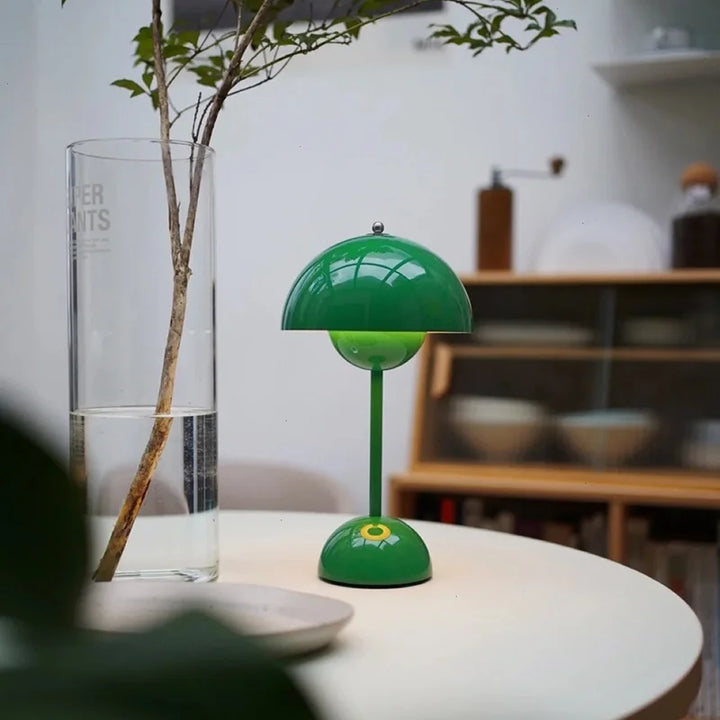 Kantoor MoonGlow LED lamp, functioneel en sfeervol tegelijk, uniek design.