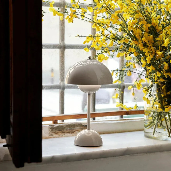 Dimbaar MoonGlow LED licht, brengt sfeer en elegantie in elke ruimte.