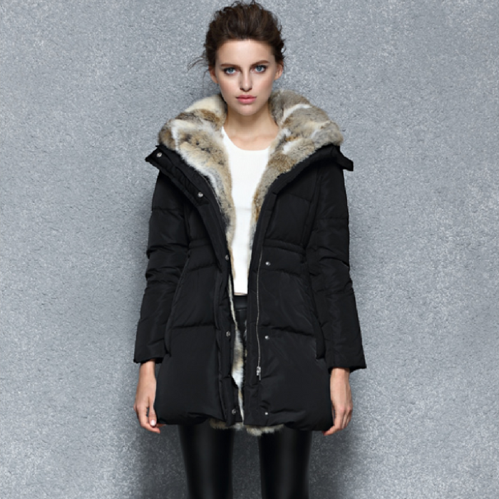 Dames ultra warme winterjas met capuchon, perfect voor koude dagen.