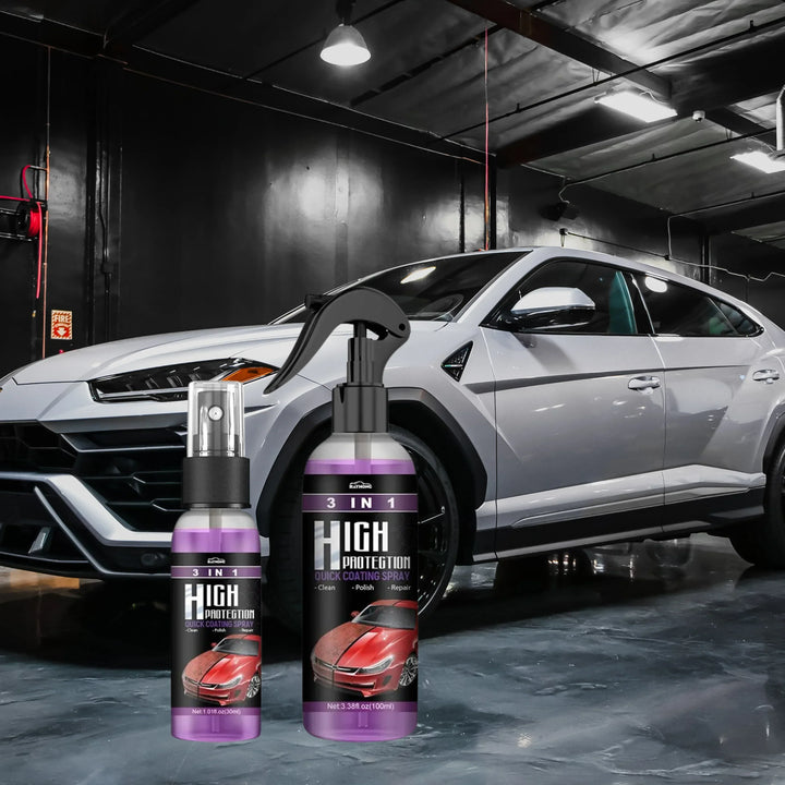 Persoon spuit 3-in-1 autocoating spray op een auto. Eenvoudige toepassing voor duurzame bescherming en autoglans.