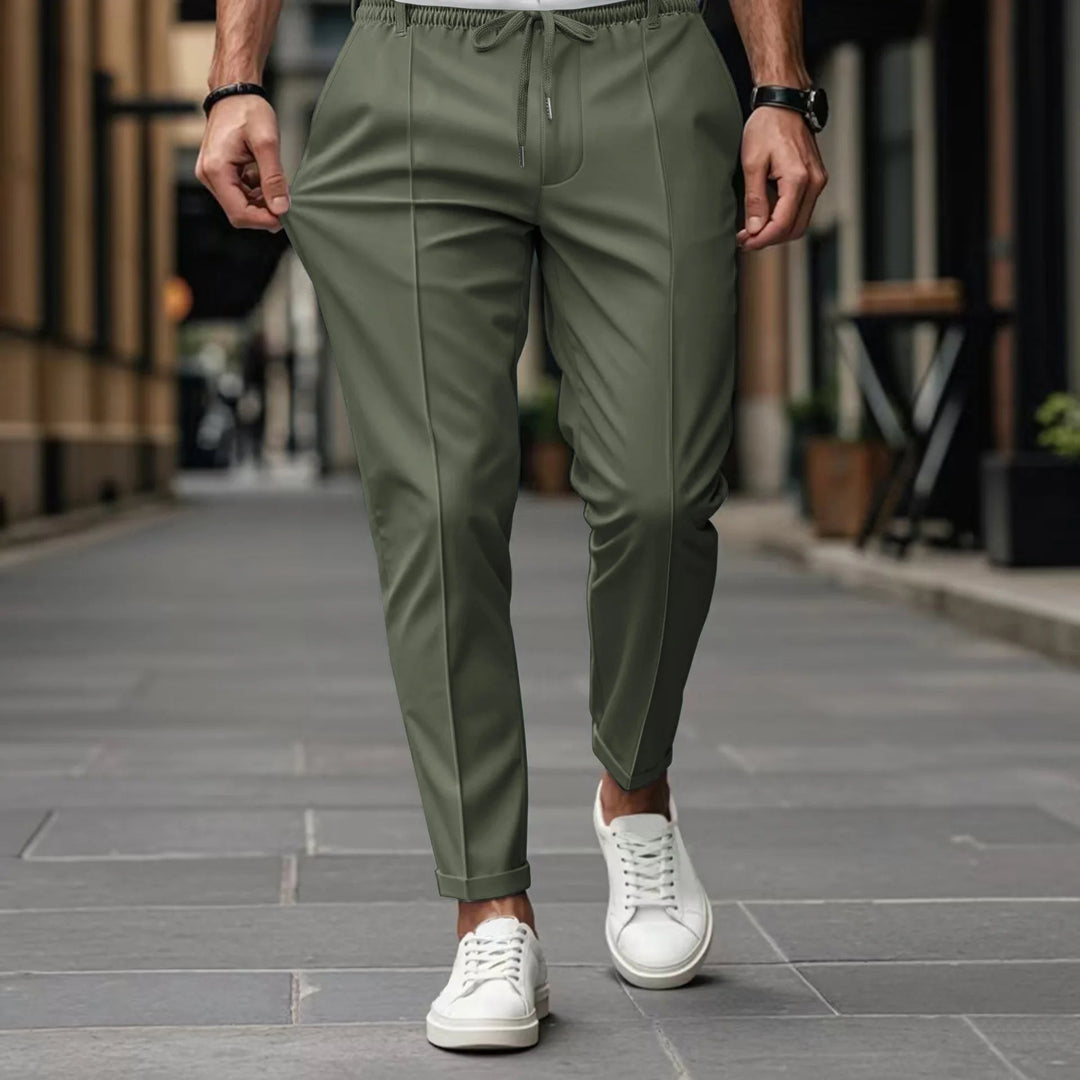 Heren zakelijke broek, slim fit pasvorm, verkrijgbaar in diverse kleuren. Comfortabel en elegant.