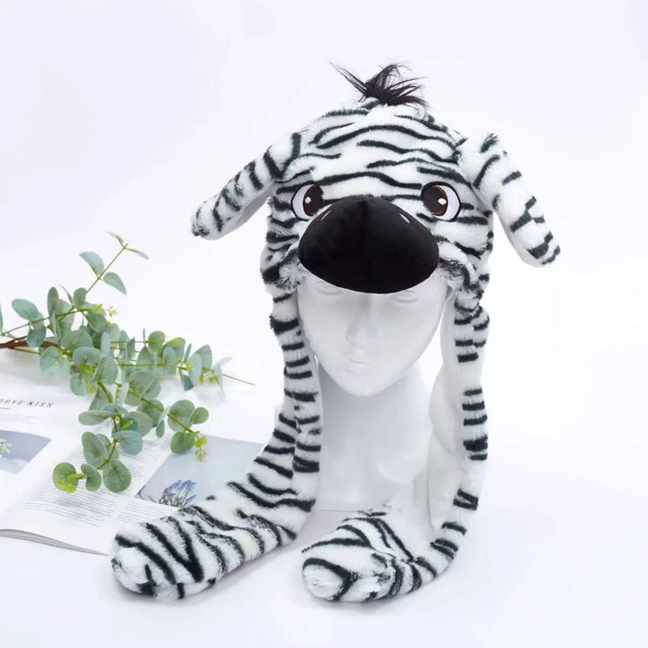 Warme pluche kattenmuts met bewegende oren, ideaal voor koude dagen en verkleedpartijen.