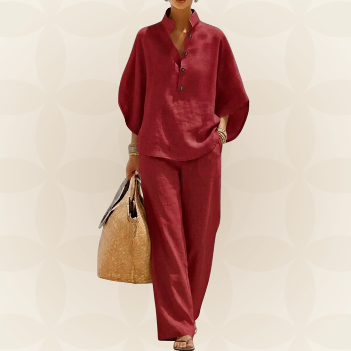 Zomerse dames co-ord set in comfortabele linnen look stof. Wijde broek en bijpassende blouse.