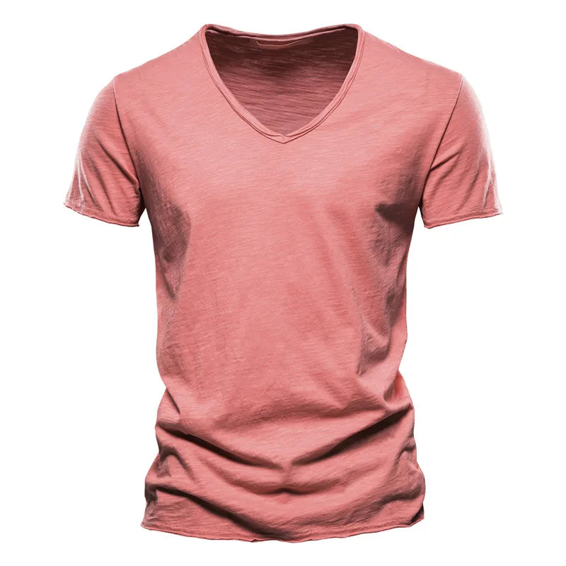 Heren shirt met korte mouw en V-hals, een basic en comfortabel model voor de zomer.