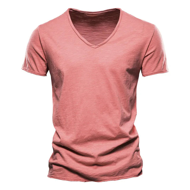 Heren shirt met korte mouw en V-hals, een basic en comfortabel model voor de zomer.
