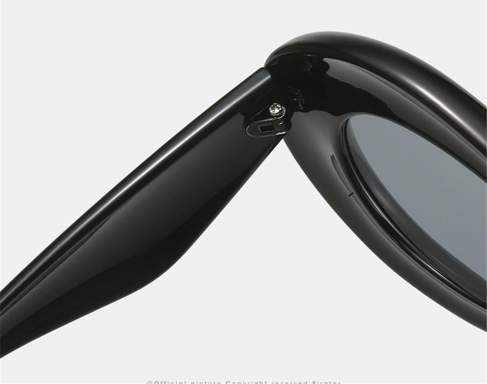 Geavanceerde futuristische zonnebril; trendy en UV-beschermend accessoire.