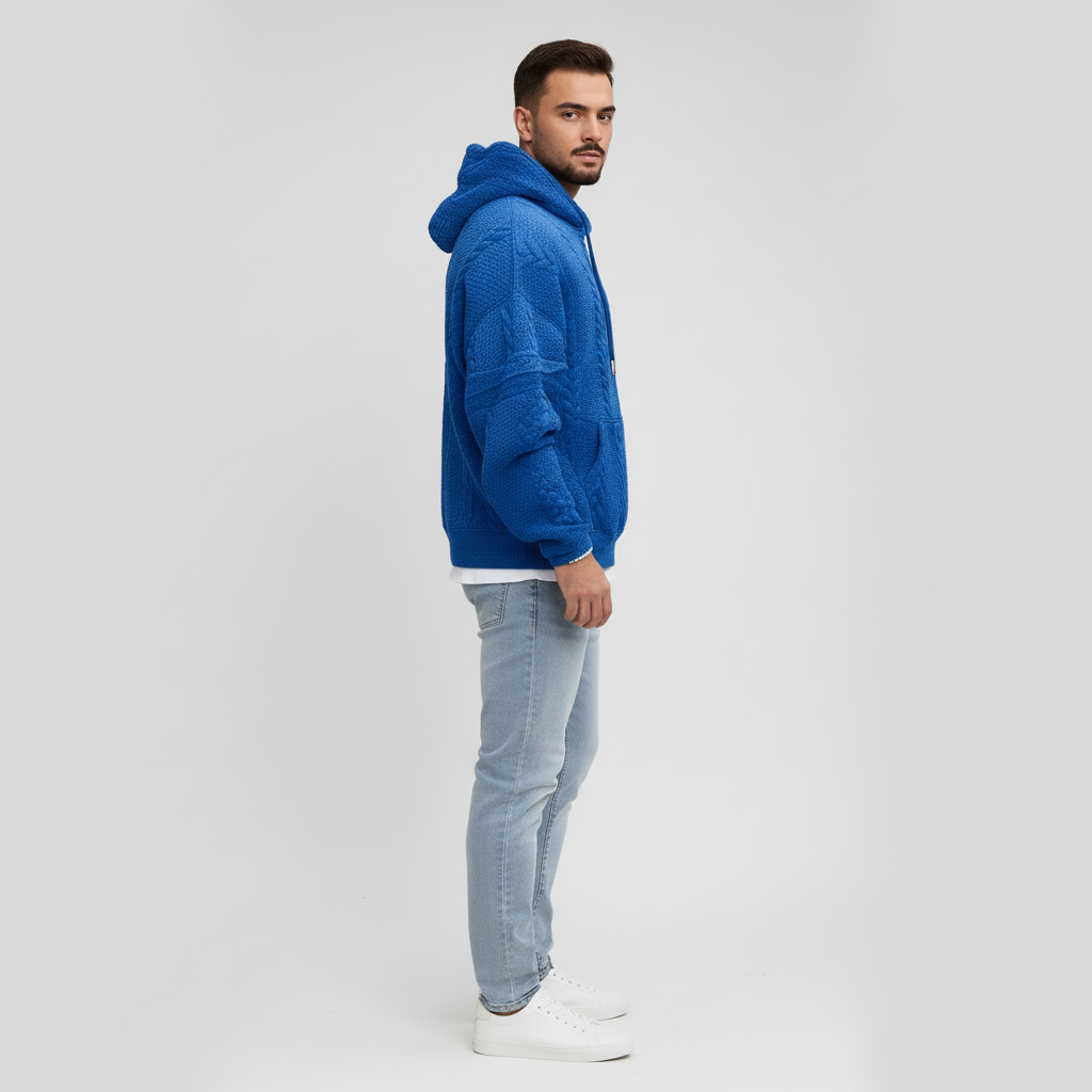 Elegante heren kabelpatroon trui met capuchon, perfect voor een casual-chique stijl.