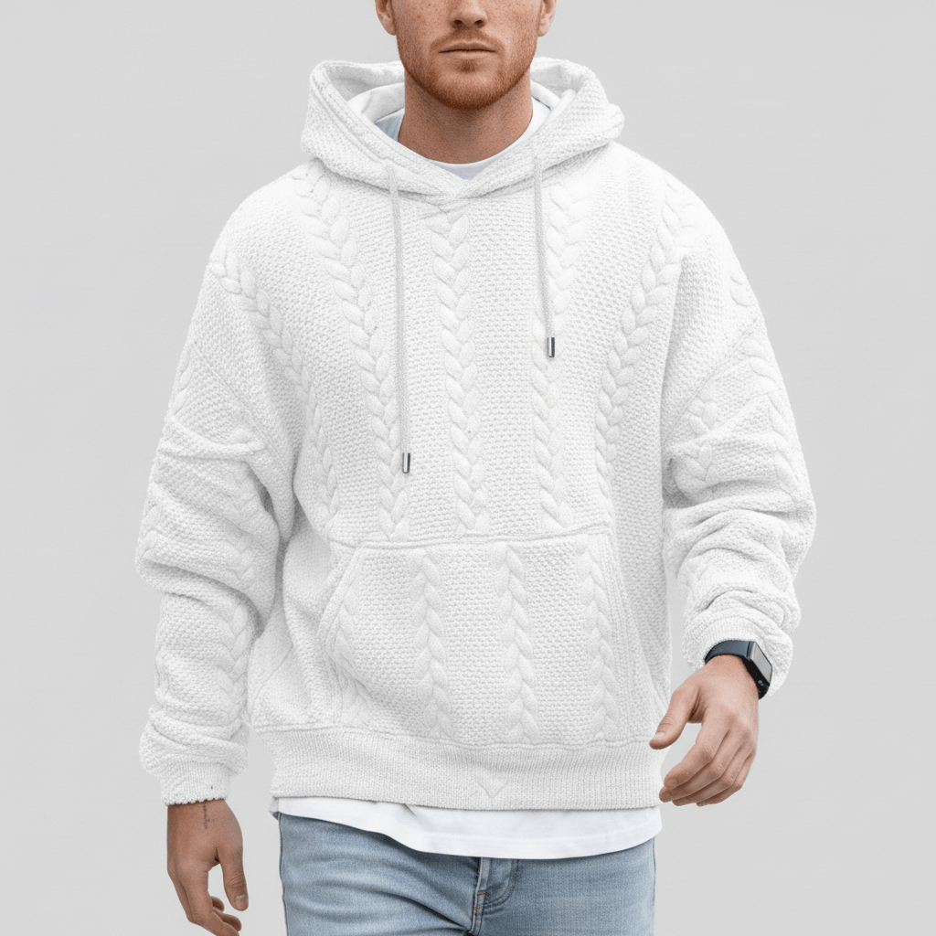 Herenmode essential: comfortabele kabelpatroon capuchontrui Logan, tijdloos design.