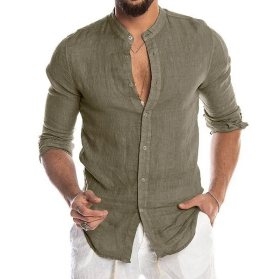 Licht en ademend heren zomerhemd, perfect voor strandmode en warme dagen. Kreukvrij comfort.