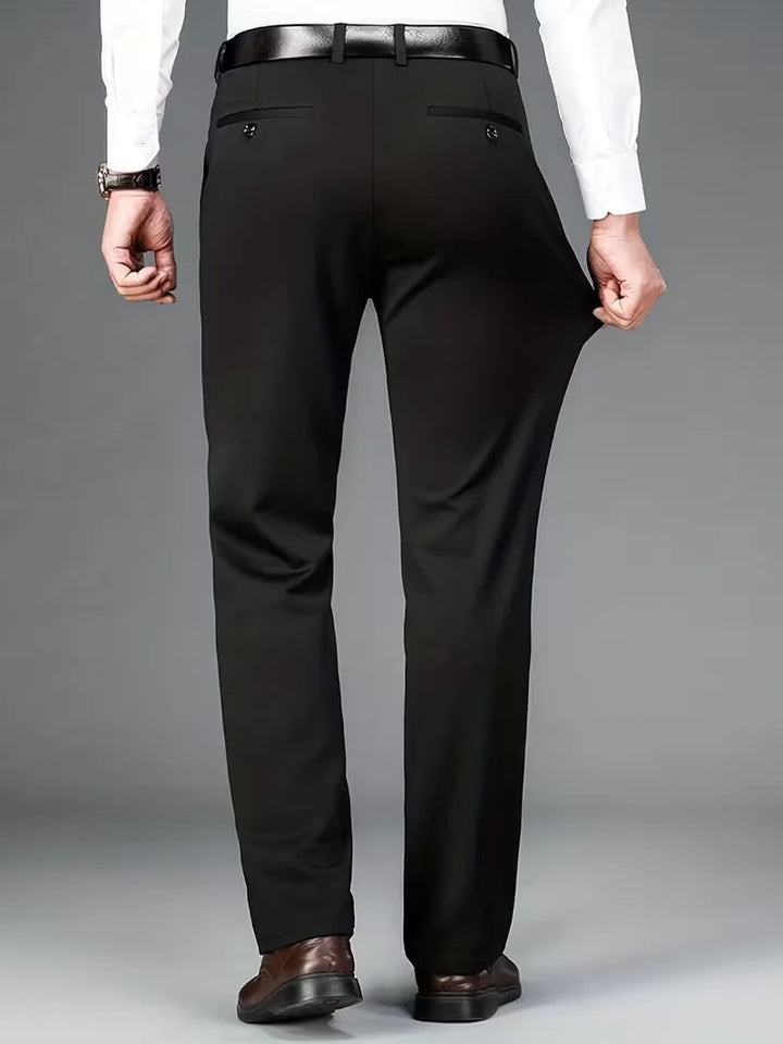 Stijlvolle heren pantalon, stretch stof, rechte pijp, perfect voor formele gelegenheden.