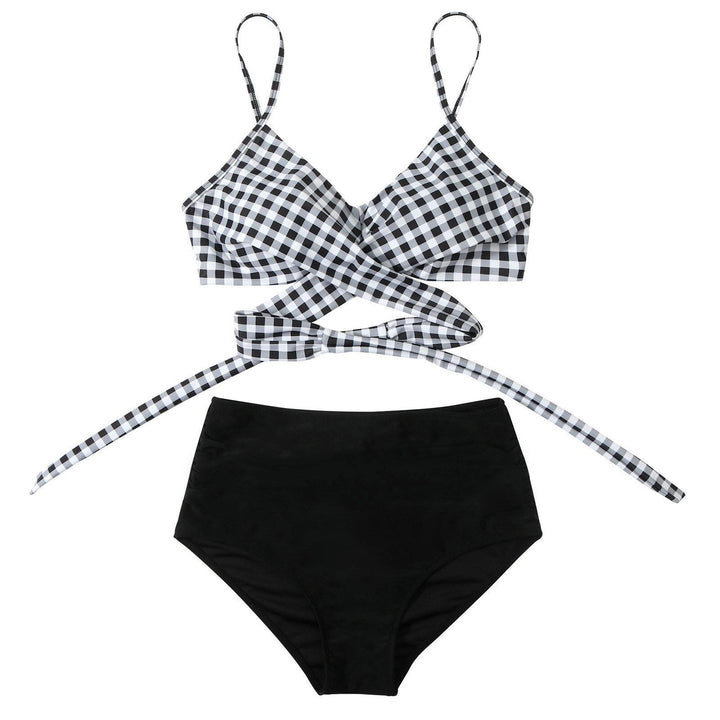 Vrouwelijke high-waisted damesbikini, comfortabel en zelfverzekerd voor elk figuur. Trendy.