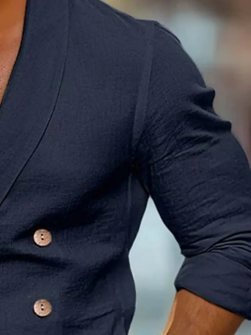 Luxe slim fit herenblazer van double-breasted linnen met verfijnde houten knopen, voor een elegante en moderne outfit.
