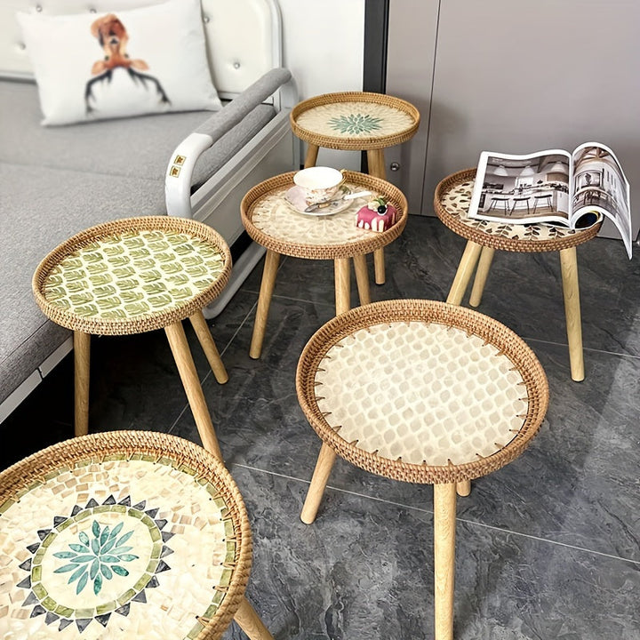Rieten bijzettafel Elin in Scandinavische stijl, ideaal als tijdloos meubelstuk voor je woonkamer decoratie.