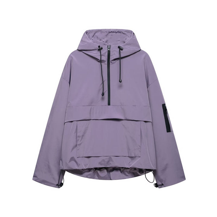 Veelzijdige dames capuchonjas in purpura, perfect voor sport, vrijetijd en buitenactiviteiten. Stijlvol ontwerp.