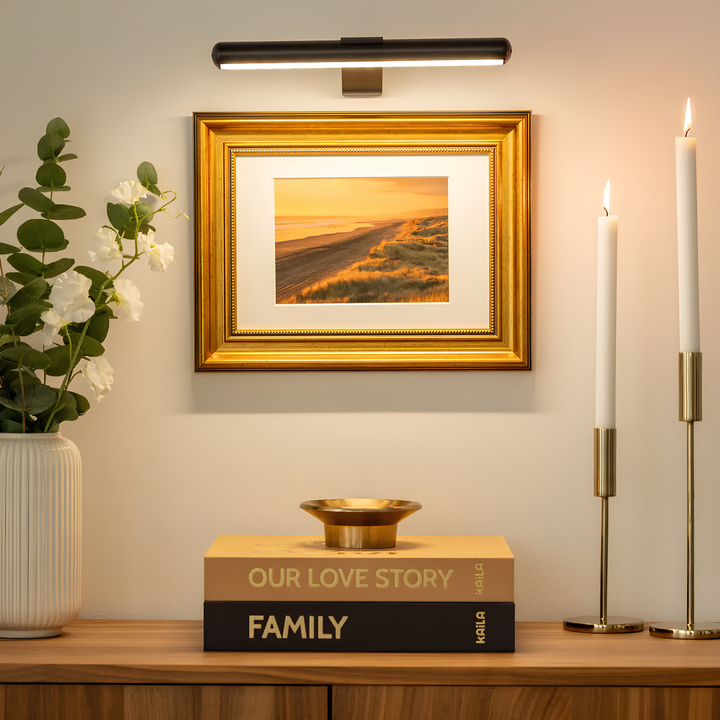 ArtGlow draadloze LED schilderijverlichting, oplaadbaar & dimbaar, voor kunst en interieur.