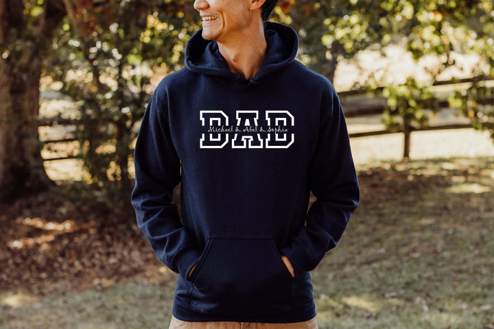 Comfortabele unisex sweatshirt, gepersonaliseerd met namen. Perfect als Vaderdag cadeau.