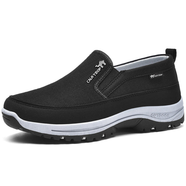 Mesh wandelschoen CJ26. Ademend bovenwerk van mesh voor optimaal comfort. Perfect als lichtgewicht casual sneaker.