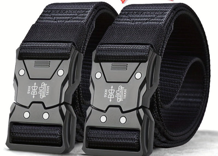 Robuuste nylon riem met metalen gesp, essentieel voor tactische activiteiten en buitensporten.