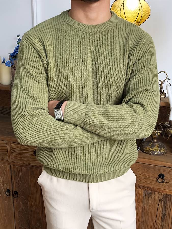 Comfortabele en warme heren trui van gebreide stof, ideaal voor casual winterdagen. Trendy herenkleding.