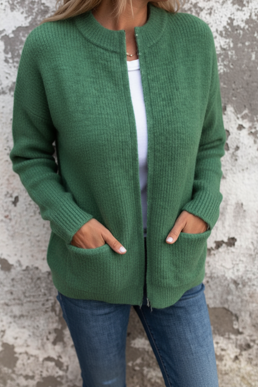 Trendy damesvest met rits, lange mouwen, gemakkelijk te combineren voor diverse looks.