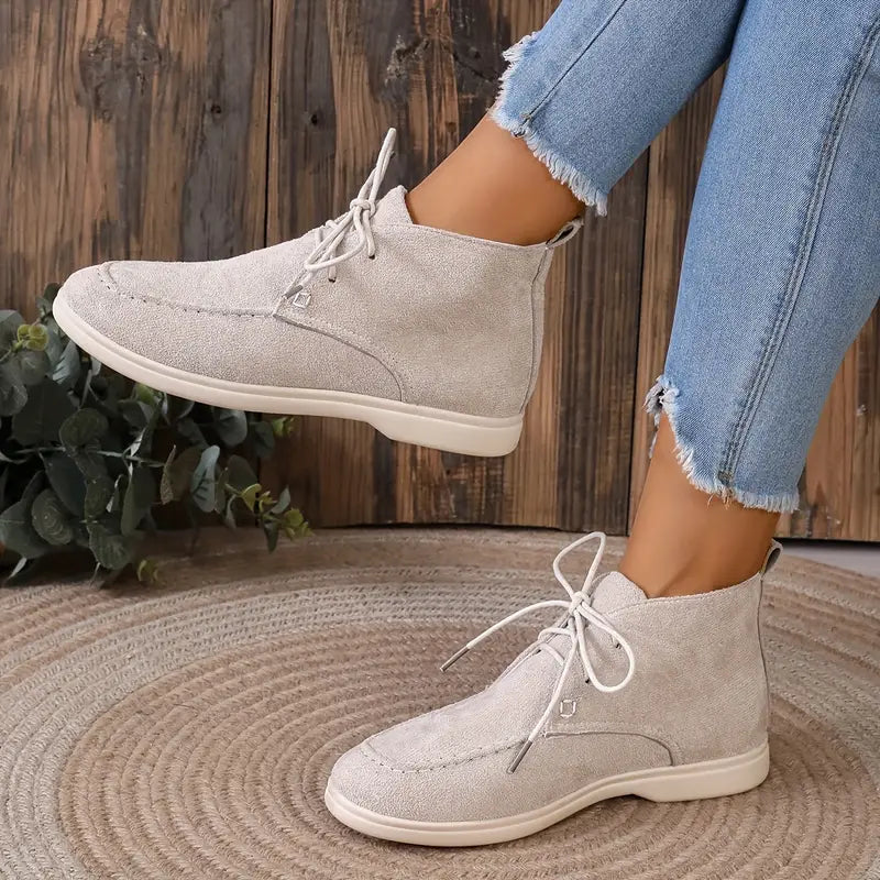 Elegante en moderne dames Maxime schoenen van leer. Comfortabele platte schoenen, ideaal voor vrouwen elke dag.