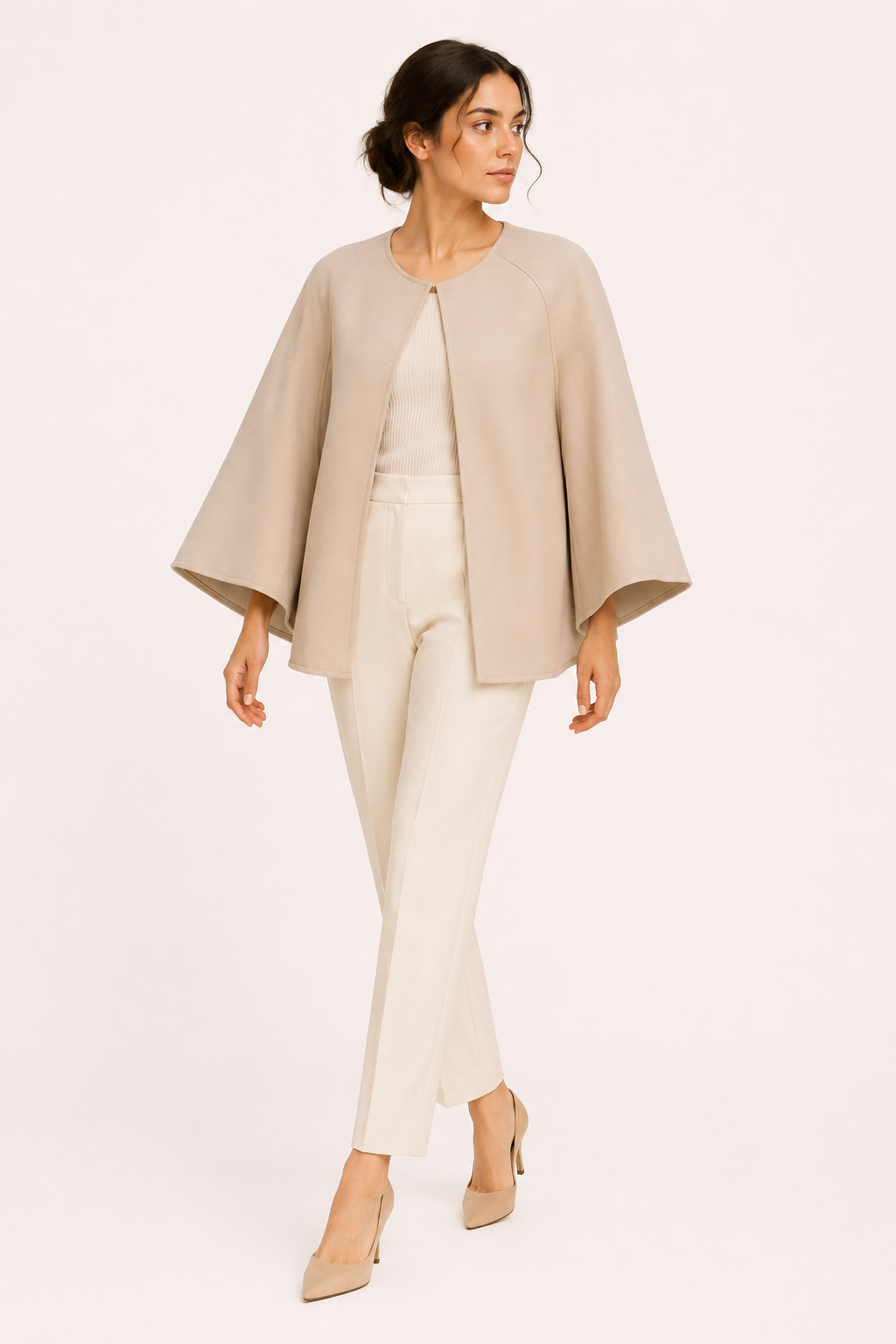 Stijlvolle dames cape-mantel, veelzijdige bovenkleding. Met open voorkant en wijde mouwen voor een chique winterlook.
