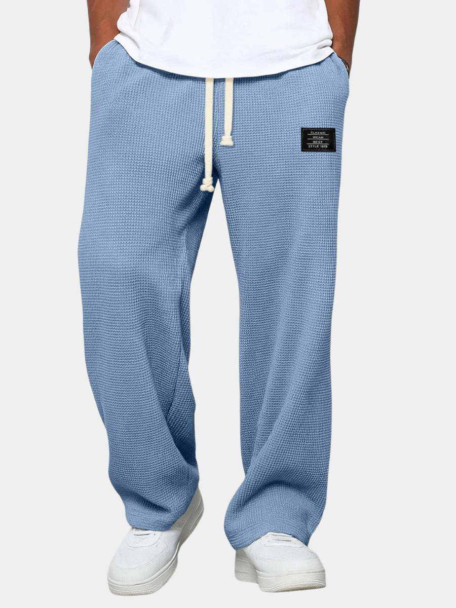 Heren comfortbroek Noah, ideaal voor ontspannen dagen. Losse pasvorm, veelzijdig en stijlvol.