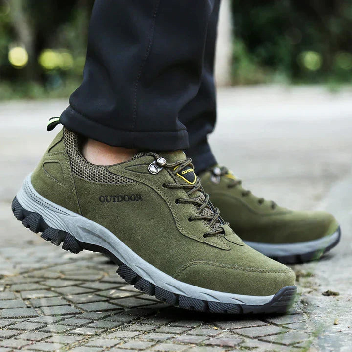 Grijze orthopedische wandelschoenen Mees voor heren. Bieden superieur comfort, steun en demping.