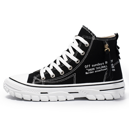 "Ademende high-top sneakers voor mannen, modern design in zwart, canvas bovenmateriaal met rubberen zool."