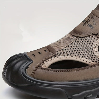 "Ademende lichte heren sandalen met PU zool en sportief ontwerp, zijaanzicht. Perfect voor zomeractiviteiten."