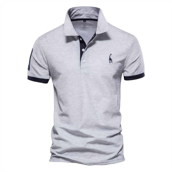 Trendy heren poloshirt, comfortabel en stijlvol. Perfecte korte mouwen mode voor zomerse casual of smart casual looks.