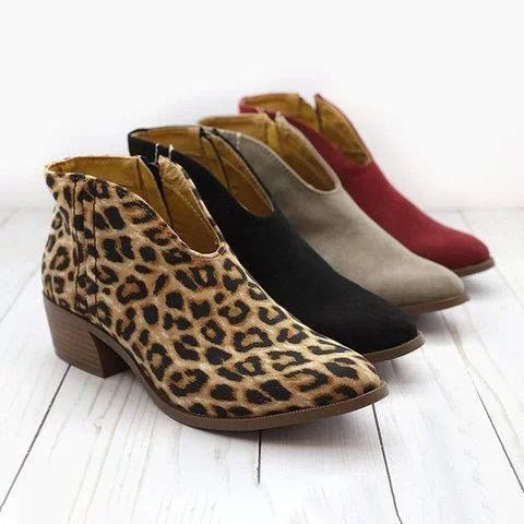Chique dames enkellaarsjes Eveline met comfortabele blokhak en discrete zijrits, ideaal voor vrouwen met stijl.