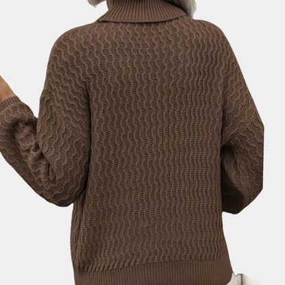 "Amanda coltrui dames met argyle ruitpatroon, warm en stijlvol, voorzijde. Perfect voor koelere maanden."