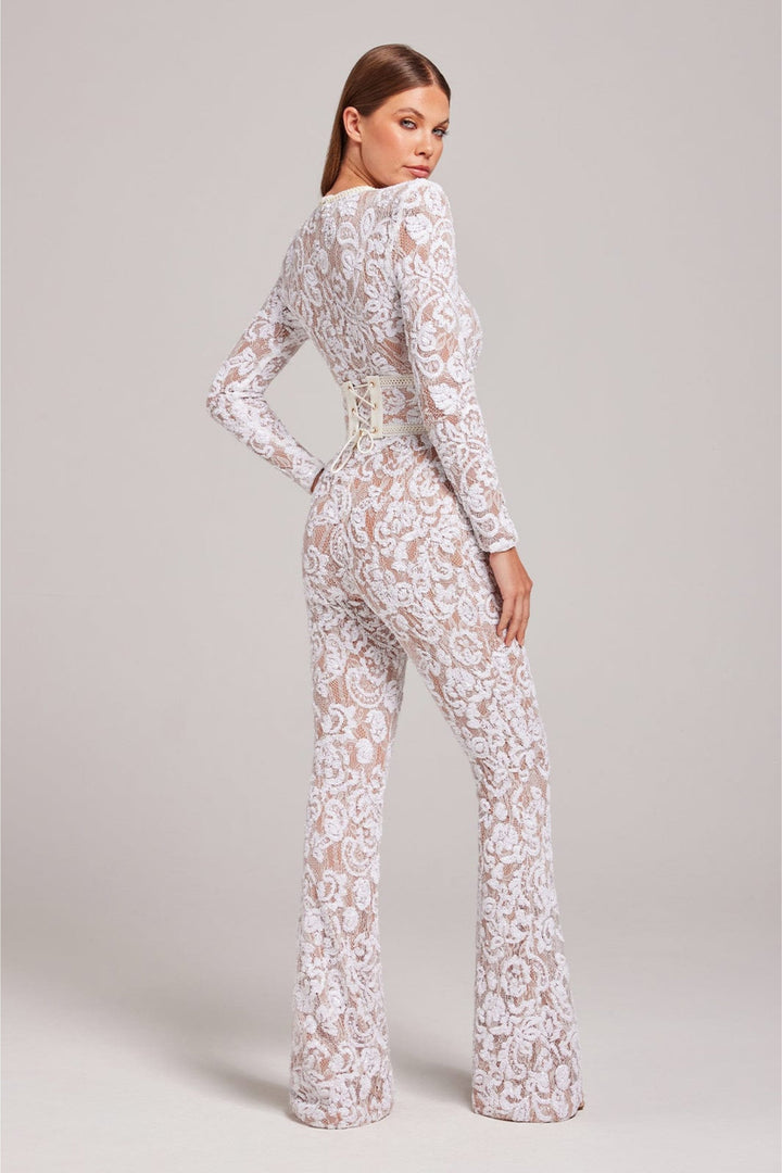 Moderne damesjumpsuit met wijde pijpen, comfortabel en geschikt voor gelegenheden.